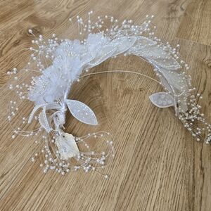 VINTAGE ❤️ Lace, Pearl & Crystal Wedding Crown, (New, Never Worn) Handmade 🇨🇦